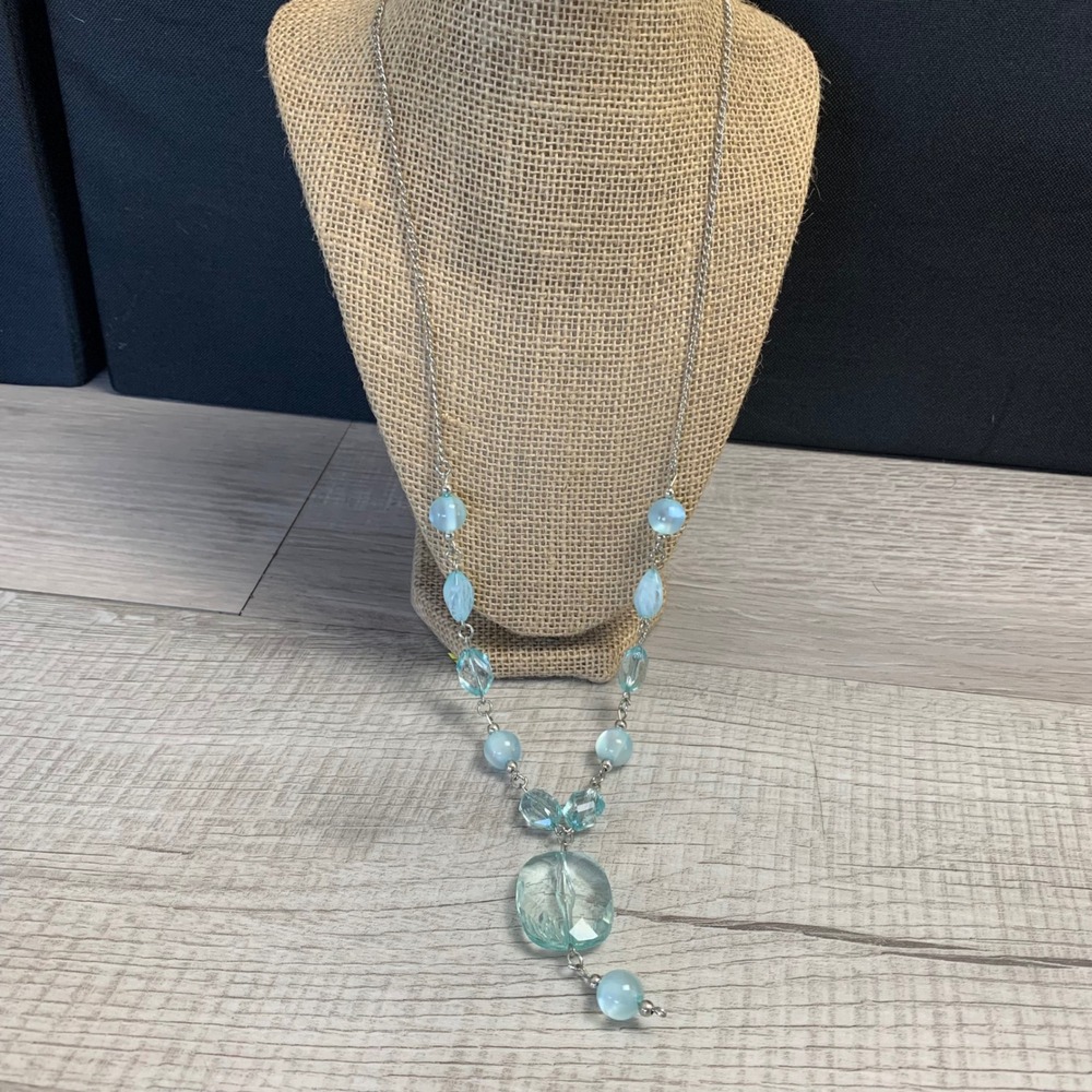 Light Blue Beaded Silver Tone Chain Necklace Faceted Glass Cat Eye 28 Inch